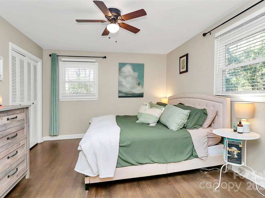4321 Gillespie Court, Charlotte, NC 28205.  MLS# CAR4217984, YatesRealty ID 10101. 