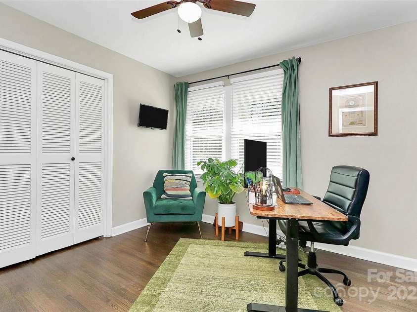 4321 Gillespie Court, Charlotte, NC 28205.  MLS# CAR4217984, YatesRealty ID 10101. 