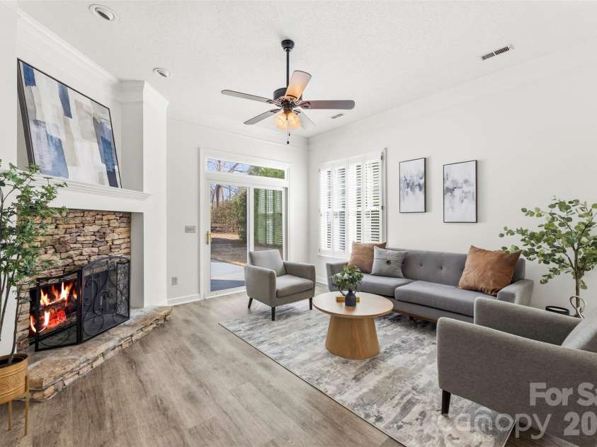 19705 Swiss Stone Lane, Cornelius, NC 28031.  MLS# CAR4354567, YatesRealty ID 10102. 