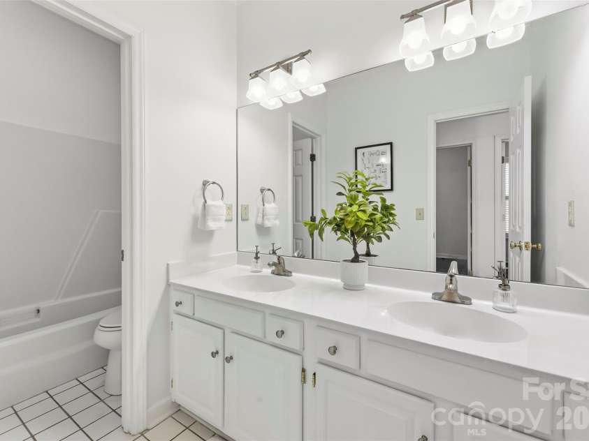 19705 Swiss Stone Lane, Cornelius, NC 28031.  MLS# CAR4354567, YatesRealty ID 10102. 