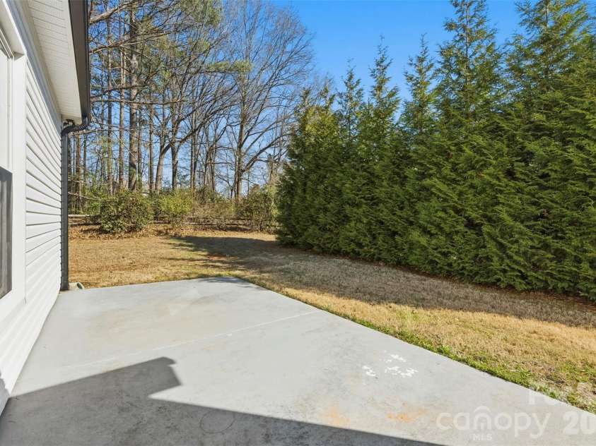 19705 Swiss Stone Lane, Cornelius, NC 28031.  MLS# CAR4354567, YatesRealty ID 10102. 
