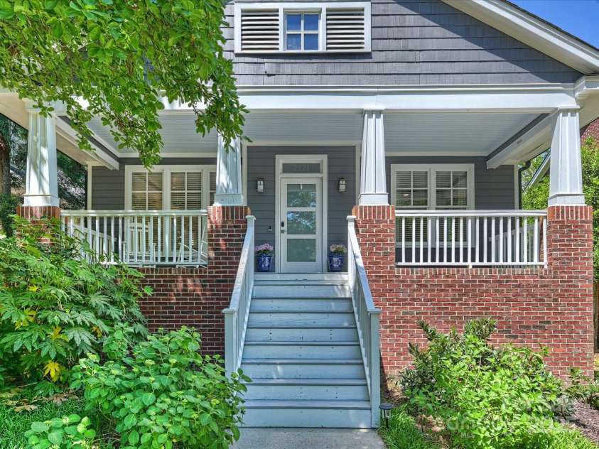 2121 Club Road, Charlotte, NC 28205.  MLS# CAR4252964, YatesRealty ID 10103. 