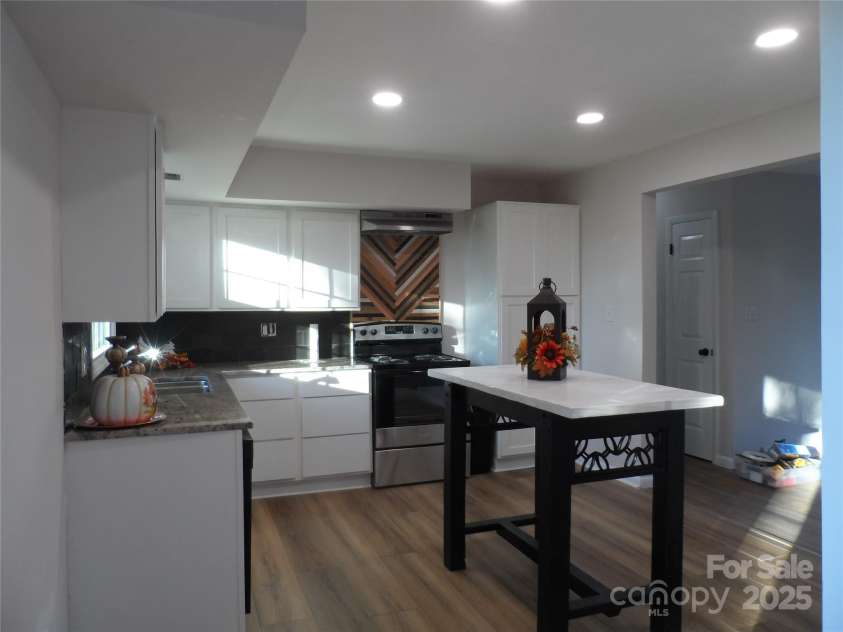 205 Phillips Street, Morganton, NC 28655.  MLS# CAR4201900, YatesRealty ID 10104. Kitchen