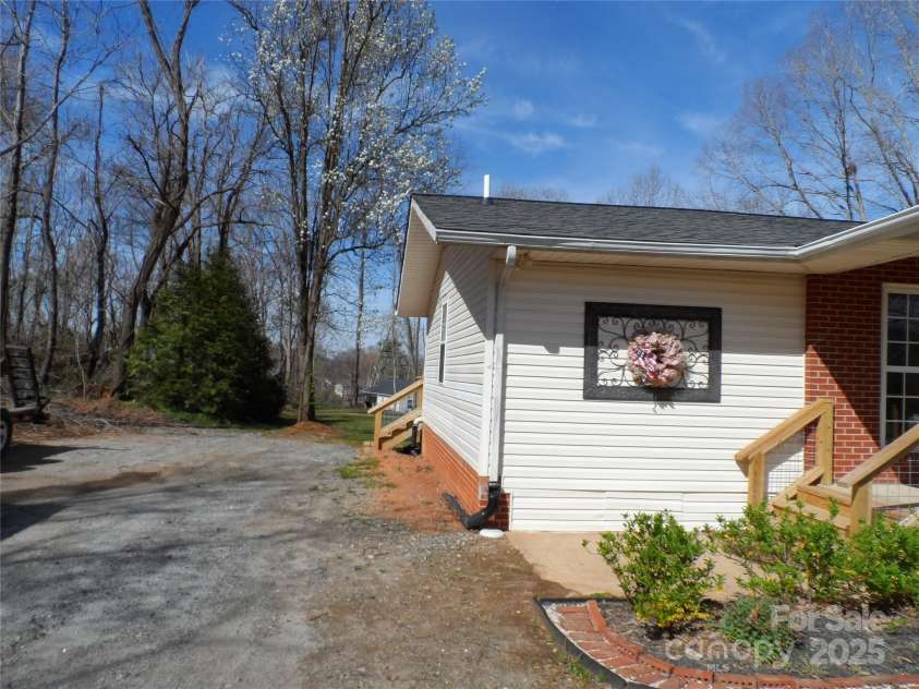 205 Phillips Street, Morganton, NC 28655.  MLS# CAR4201900, YatesRealty ID 10104. Side view