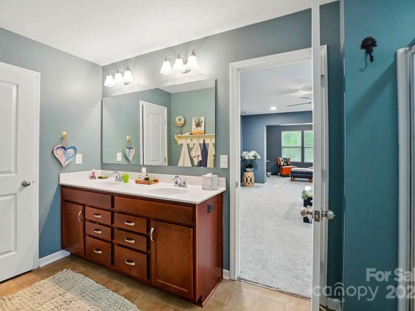 4506 Potter Road, Monroe, NC 28112.  MLS# CAR4251140, YatesRealty ID 10105. Ensuite bathroom