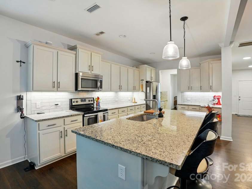 4506 Potter Road, Monroe, NC 28112.  MLS# CAR4251140, YatesRealty ID 10105. Kitchen