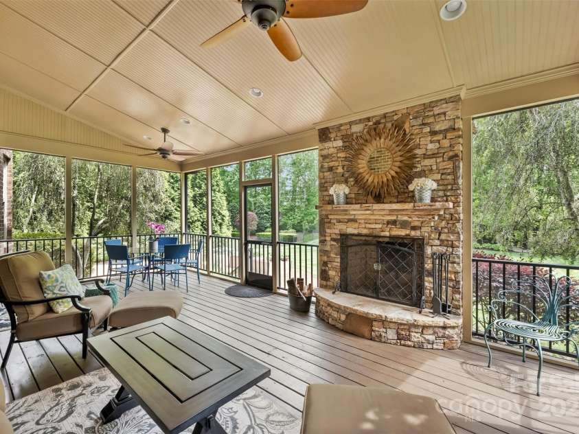 2001 Arundale Lane, Matthews, NC 28104.  MLS# CAR4248110, YatesRealty ID 10108. 