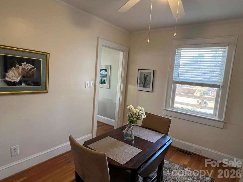 122 Murphy Court, Morganton, NC 28655.  MLS# CAR4332330, YatesRealty ID 10109. 