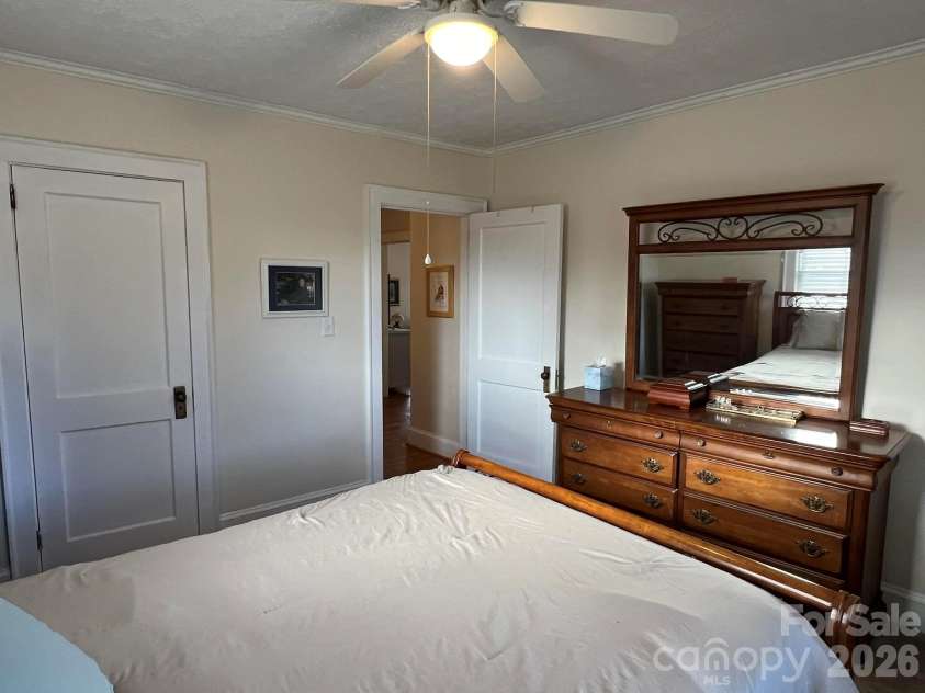 122 Murphy Court, Morganton, NC 28655.  MLS# CAR4332330, YatesRealty ID 10109. 
