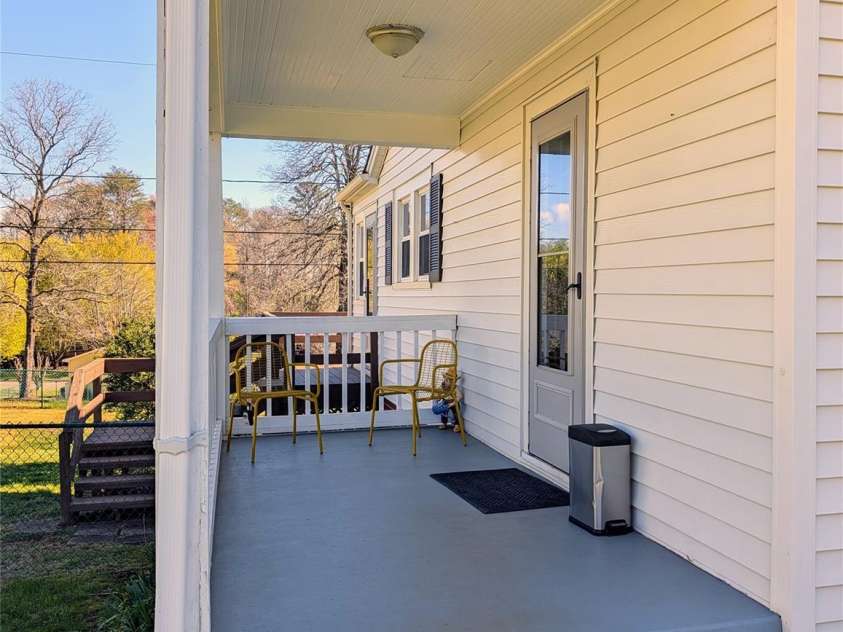 122 Murphy Court, Morganton, NC 28655.  MLS# CAR4332330, YatesRealty ID 10109. 