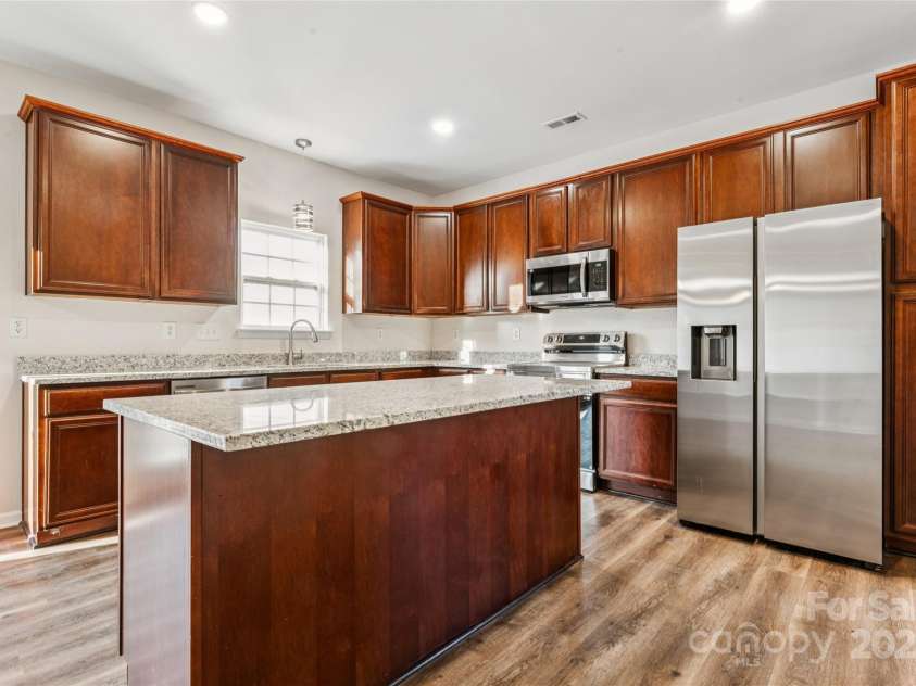 11414 Sidney Crest Avenue, Charlotte, NC 28213.  MLS# CAR4326714, YatesRealty ID 1011. 