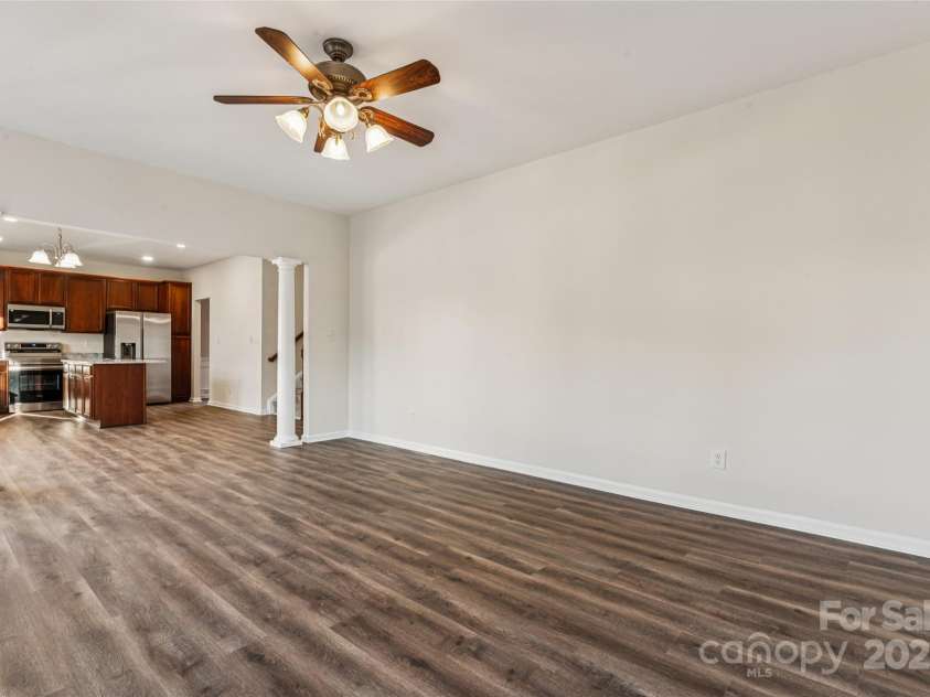 11414 Sidney Crest Avenue, Charlotte, NC 28213.  MLS# CAR4326714, YatesRealty ID 1011. 