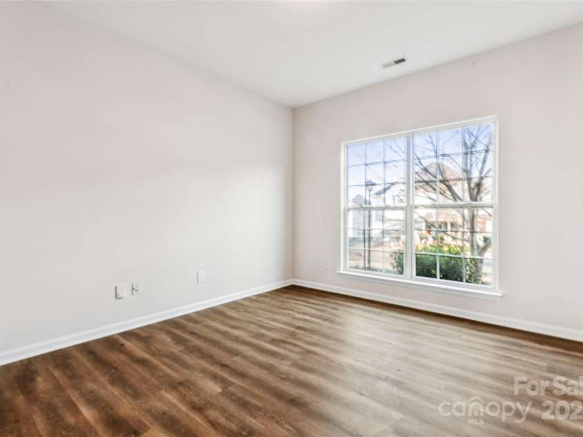 11414 Sidney Crest Avenue, Charlotte, NC 28213.  MLS# CAR4326714, YatesRealty ID 1011. 