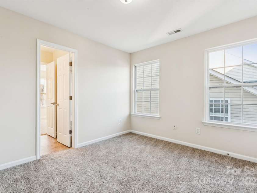 11414 Sidney Crest Avenue, Charlotte, NC 28213.  MLS# CAR4326714, YatesRealty ID 1011. 