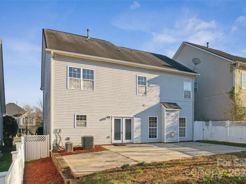 11414 Sidney Crest Avenue, Charlotte, NC 28213.  MLS# CAR4326714, YatesRealty ID 1011. 