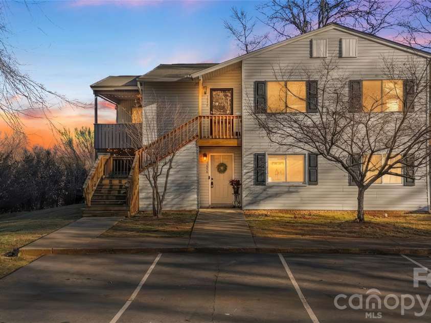 1646 Hunters Trail, Rock Hill, SC 29732.  MLS# CAR4335830, YatesRealty ID 1011. 