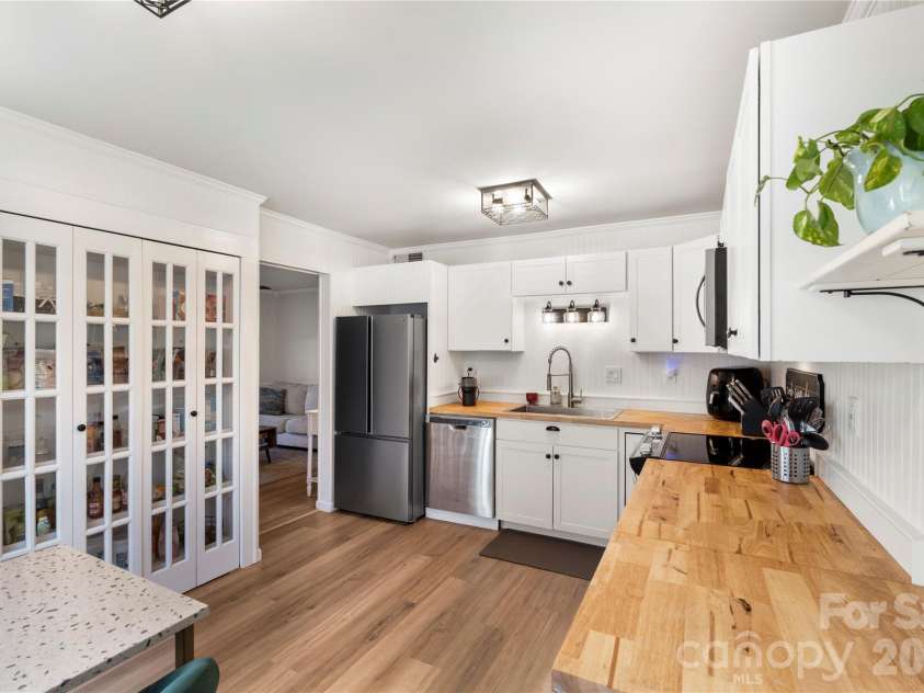 1646 Hunters Trail, Rock Hill, SC 29732.  MLS# CAR4335830, YatesRealty ID 1011. 