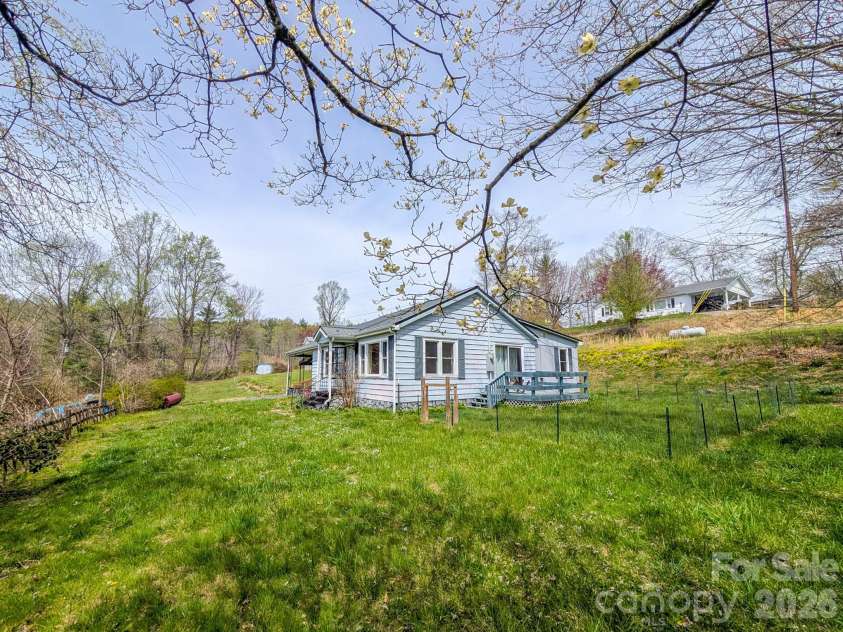 97 Tom Sparks Road, Spruce Pine, NC 28777.  MLS# CAR4335916, YatesRealty ID 10110. 