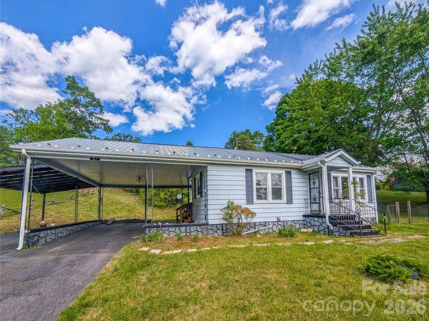 97 Tom Sparks Road, Spruce Pine, NC 28777.  MLS# CAR4335916, YatesRealty ID 10110. 