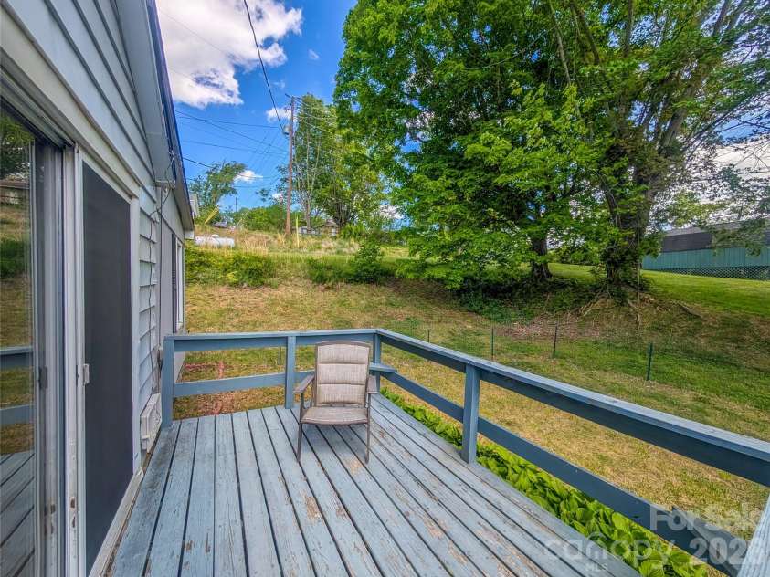 97 Tom Sparks Road, Spruce Pine, NC 28777.  MLS# CAR4335916, YatesRealty ID 10110. 