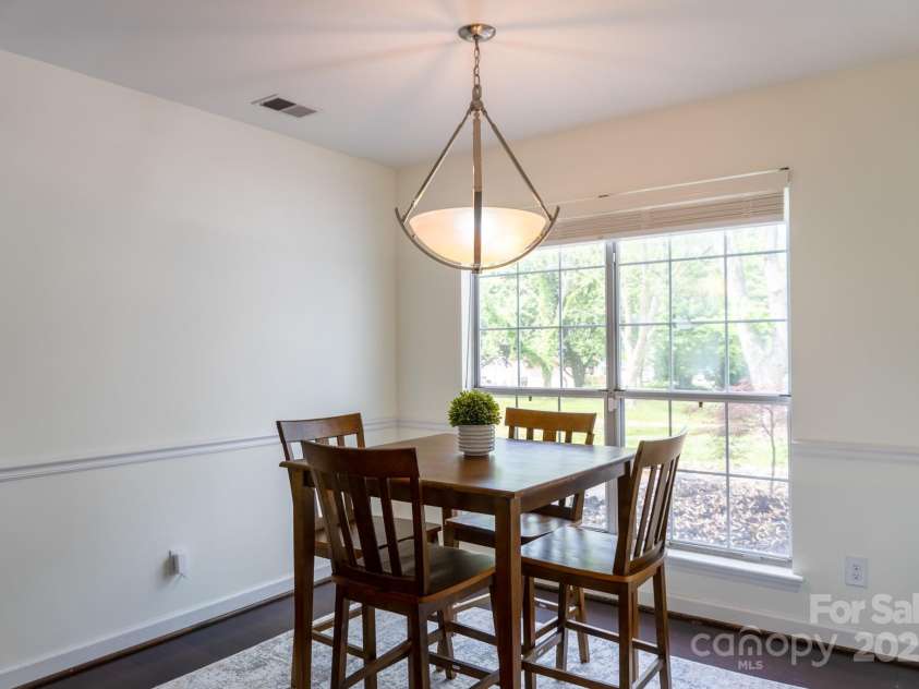 3516 Mill Stream Court, Charlotte, NC 28209.  MLS# CAR4220977, YatesRealty ID 10111. 