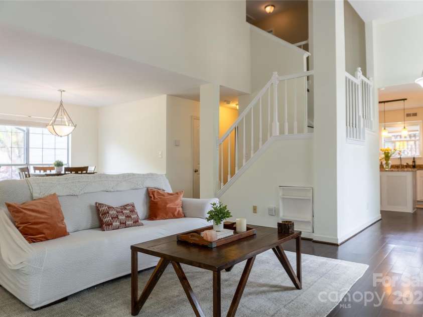 3516 Mill Stream Court, Charlotte, NC 28209.  MLS# CAR4220977, YatesRealty ID 10111. 