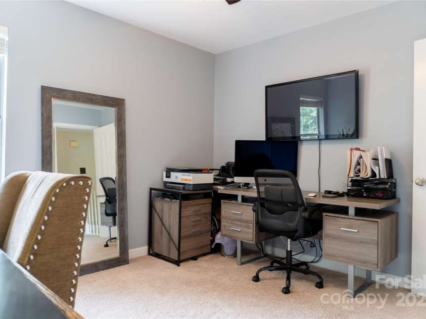 3516 Mill Stream Court, Charlotte, NC 28209.  MLS# CAR4220977, YatesRealty ID 10111. 