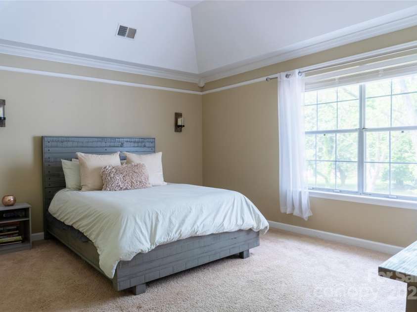 3516 Mill Stream Court, Charlotte, NC 28209.  MLS# CAR4220977, YatesRealty ID 10111. 
