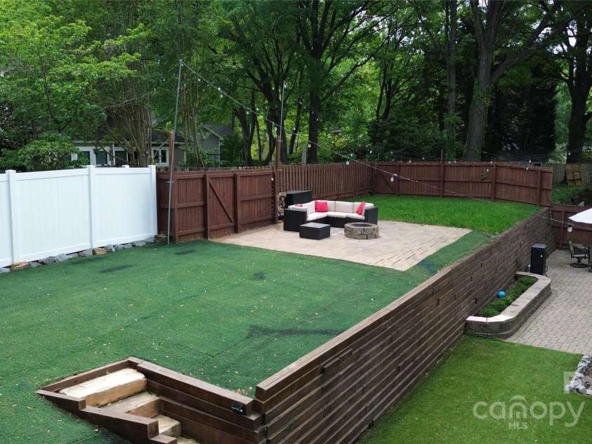 3516 Mill Stream Court, Charlotte, NC 28209.  MLS# CAR4220977, YatesRealty ID 10111. 