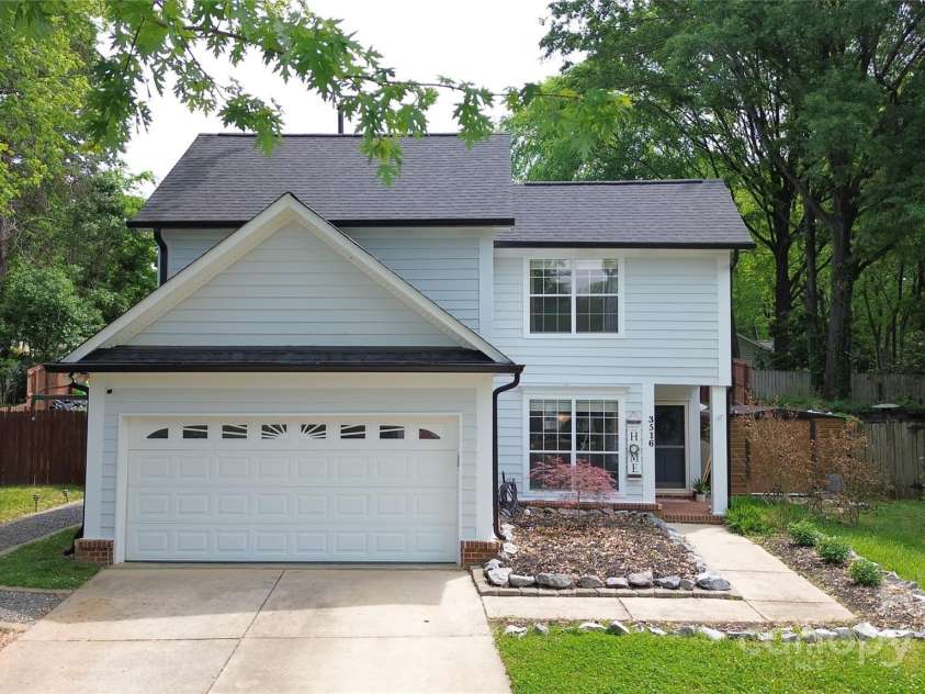 3516 Mill Stream Court, Charlotte, NC 28209.  MLS# CAR4220977, YatesRealty ID 10111. 