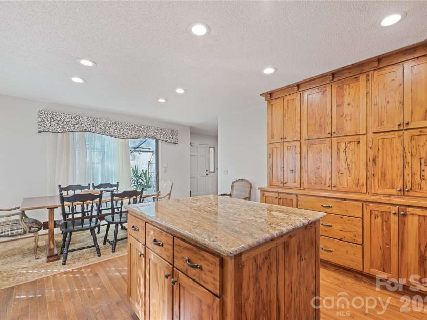831 Forest Run Road, Whittier, NC 28789.  MLS# CAR4337836, YatesRealty ID 10112. 