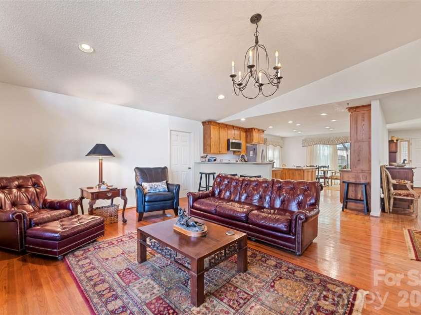 831 Forest Run Road, Whittier, NC 28789.  MLS# CAR4337836, YatesRealty ID 10112. 