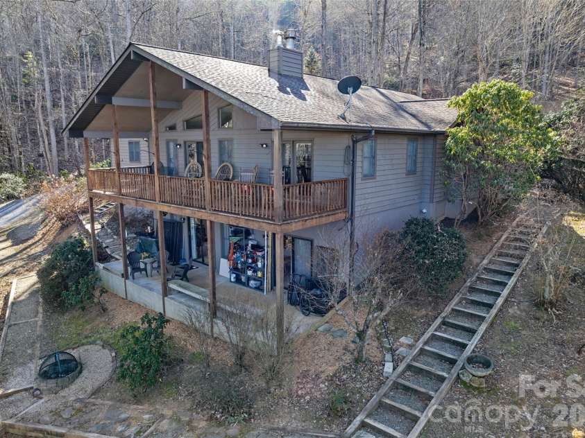 831 Forest Run Road, Whittier, NC 28789.  MLS# CAR4337836, YatesRealty ID 10112. 