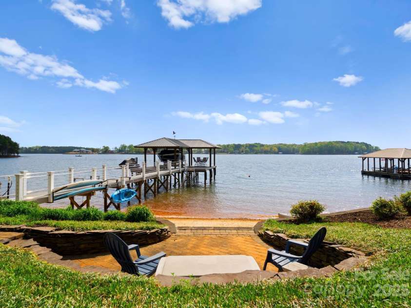 4628 Sierra View Drive, Denver, NC 28037.  MLS# CAR4242259, YatesRealty ID 10113. 