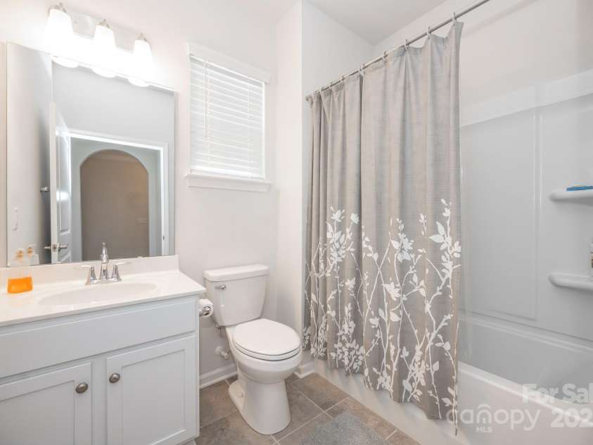 529 Cellini Place, Mount Holly, NC 28120.  MLS# CAR4246421, YatesRealty ID 10114. Guest full bath