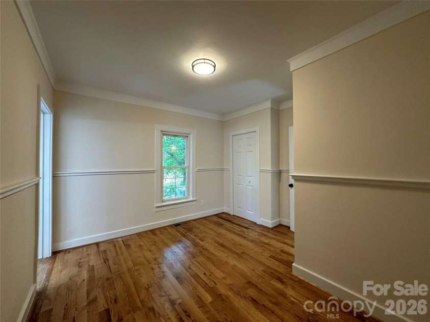 123 State Street, Asheville, NC 28806.  MLS# CAR4350606, YatesRealty ID 10115. 