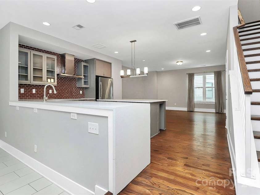 1416 Church Street, Charlotte, NC 28203.  MLS# CAR4245538, YatesRealty ID 10115. 