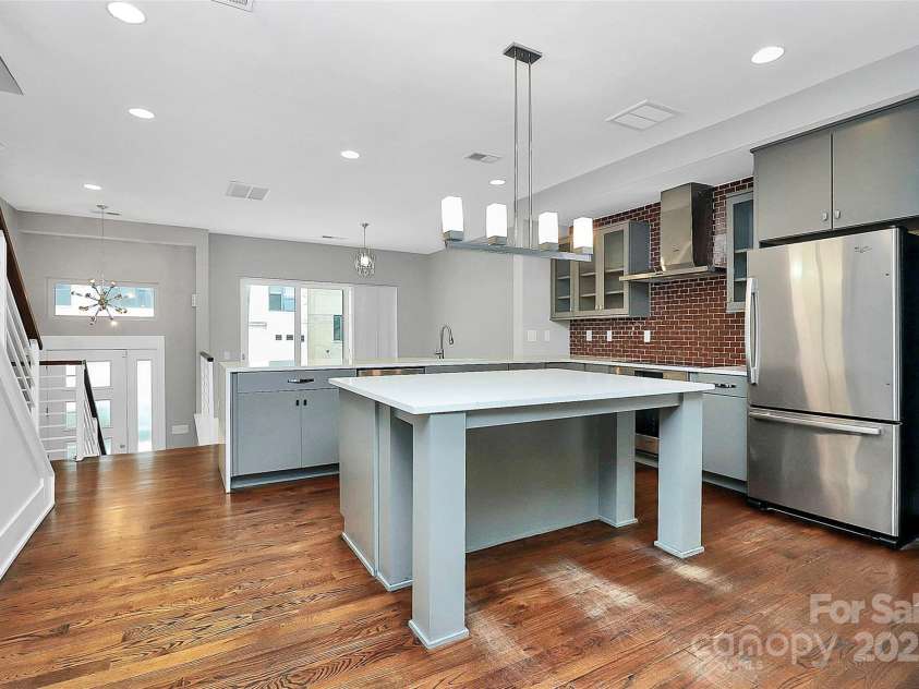1416 Church Street, Charlotte, NC 28203.  MLS# CAR4245538, YatesRealty ID 10115. 