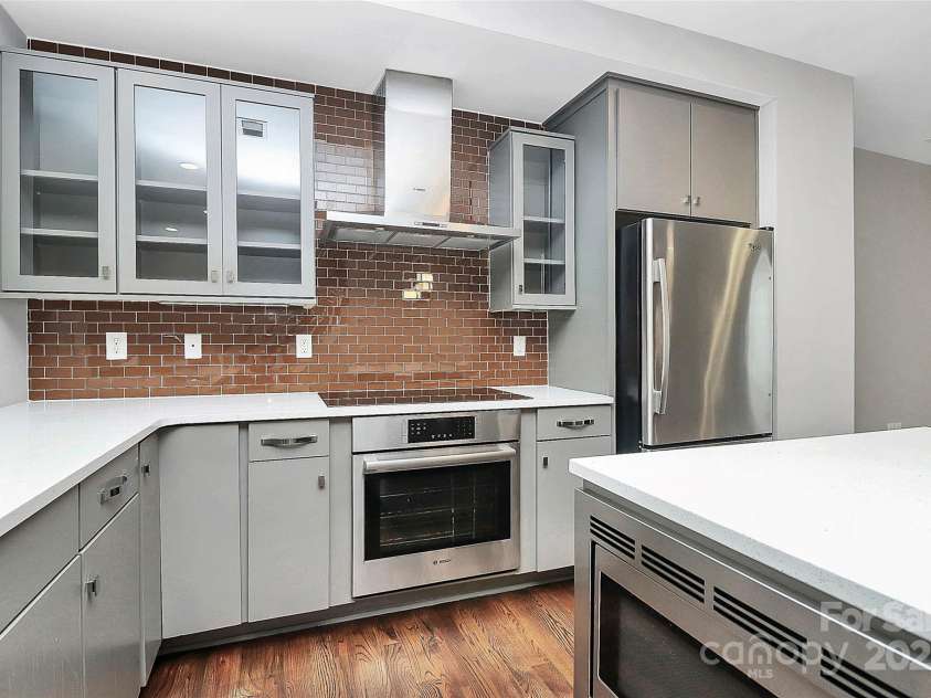 1416 Church Street, Charlotte, NC 28203.  MLS# CAR4245538, YatesRealty ID 10115. 