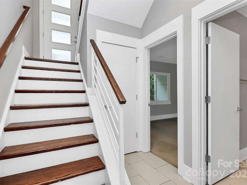 1416 Church Street, Charlotte, NC 28203.  MLS# CAR4245538, YatesRealty ID 10115. 