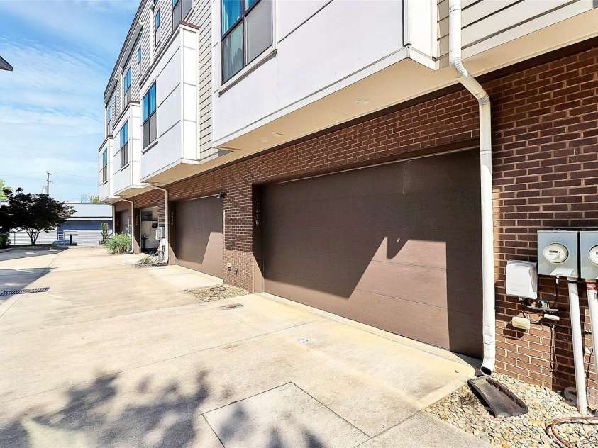 1416 Church Street, Charlotte, NC 28203.  MLS# CAR4245538, YatesRealty ID 10115. 