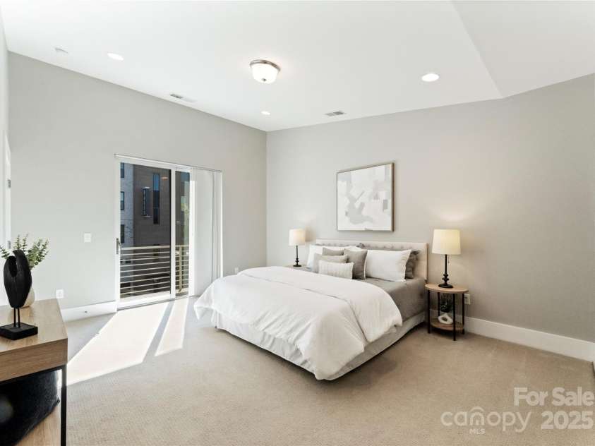 1416 Church Street, Charlotte, NC 28203.  MLS# CAR4245538, YatesRealty ID 10115. 