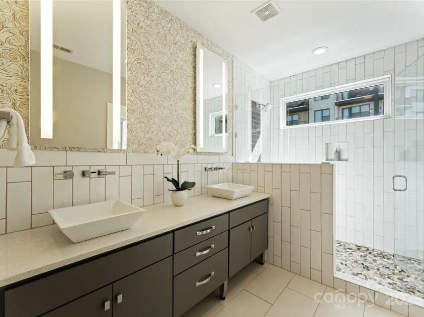 1416 Church Street, Charlotte, NC 28203.  MLS# CAR4245538, YatesRealty ID 10115. 