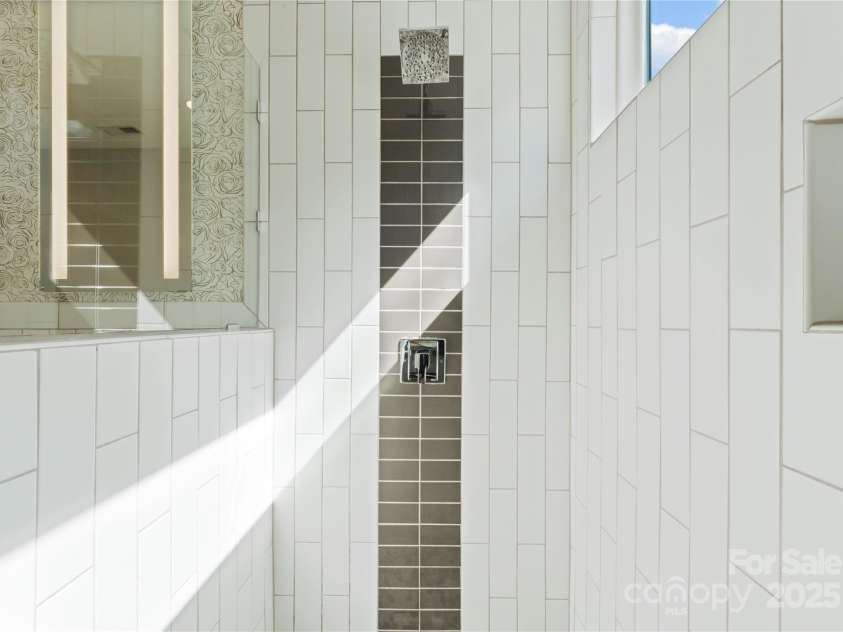 1416 Church Street, Charlotte, NC 28203.  MLS# CAR4245538, YatesRealty ID 10115. 