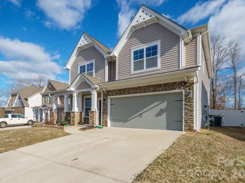 2358 Red Birch Way, Concord, NC 28027.  MLS# CAR4352060, YatesRealty ID 10116. Ample Driveway Parking