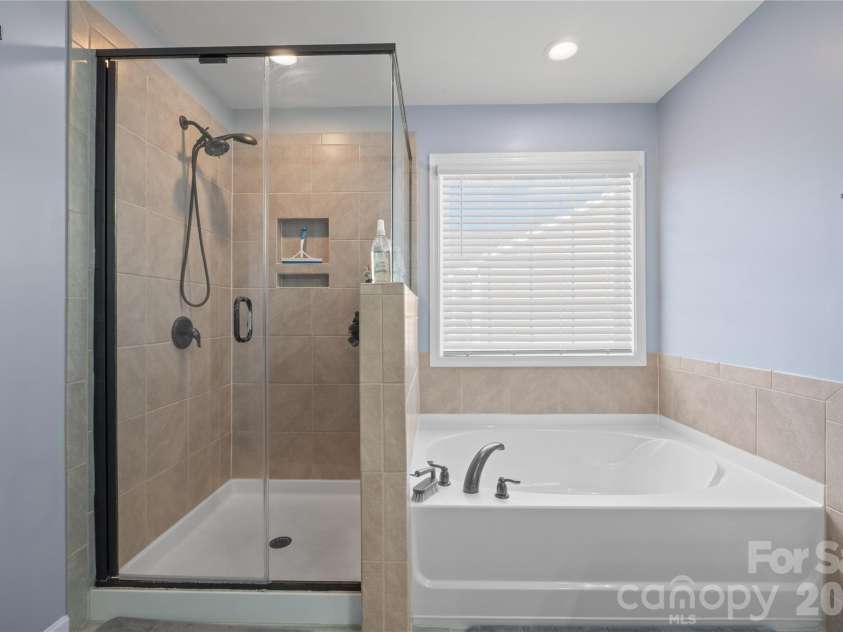 2358 Red Birch Way, Concord, NC 28027.  MLS# CAR4352060, YatesRealty ID 10116. Primary Bath w/ Shower and Tub