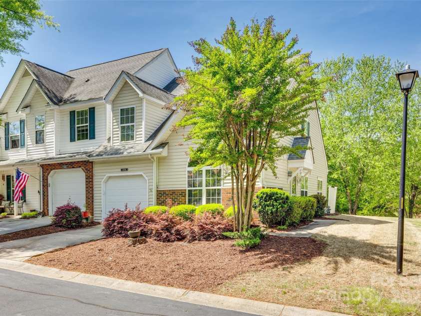 5206 Fire Water Lane, Fort Mill, SC 29707.  MLS# CAR4250029, YatesRealty ID 10118. 