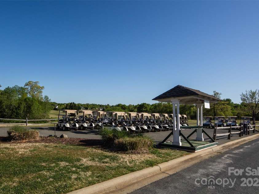 6005 Abergele Lane, Matthews, NC 28104.  MLS# CAR4250164, YatesRealty ID 10119. 