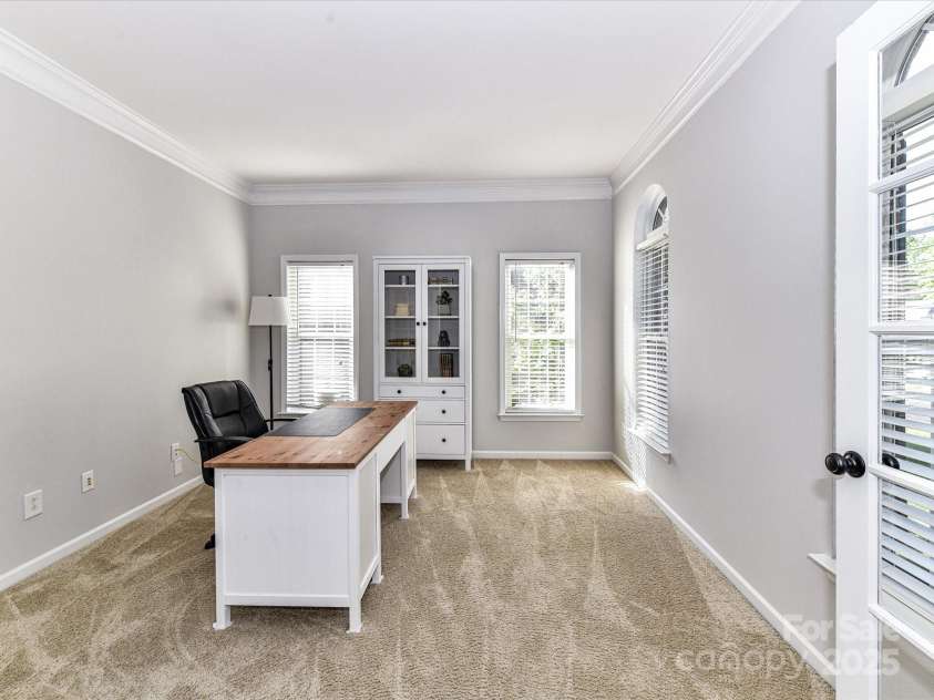 6005 Abergele Lane, Matthews, NC 28104.  MLS# CAR4250164, YatesRealty ID 10119. 