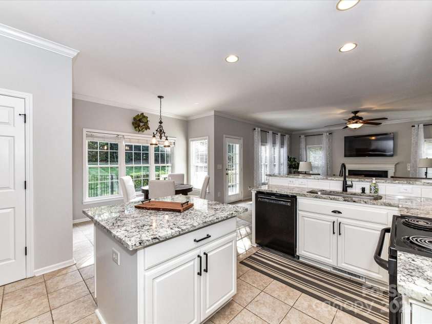 6005 Abergele Lane, Matthews, NC 28104.  MLS# CAR4250164, YatesRealty ID 10119. 